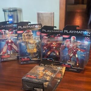 Playmation Avengers Action Figures Set And Recharge Packs